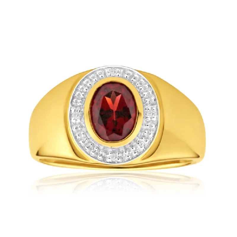 Sky theme rings-9ct Yellow Gold Garnet and Diamond Gents Ring