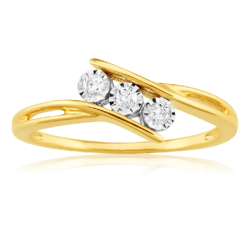 Oval gem rings-9ct Yellow Gold Diamond Trilogy Ring  Set with 3 Stunning Brilliant Diamonds