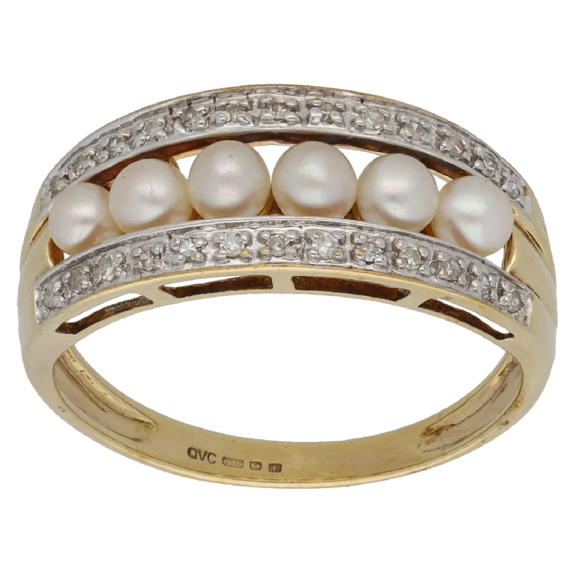 Tiny dot rings-9ct Gold Cultured Pearl & 0.13ct Diamond Dress/Cocktail Ring Size S