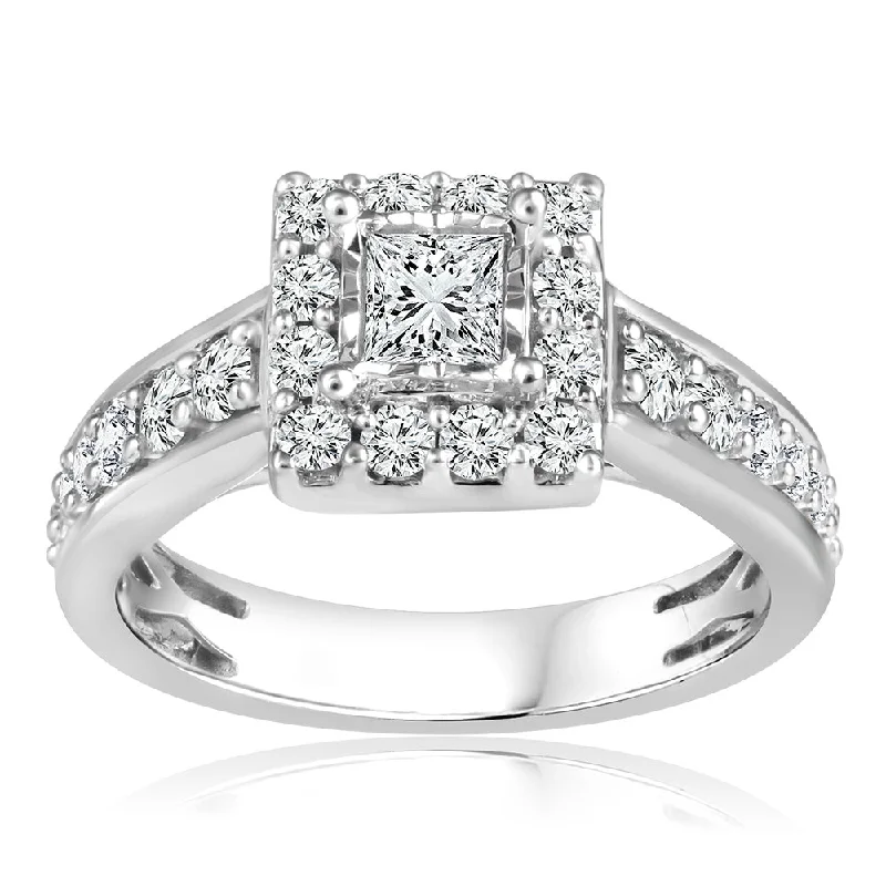 Clear eternity rings-10ct White Gold 1 Carat Diamond Solitaire Fancy Ring In Halo Style