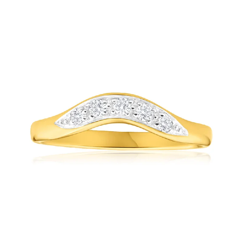 Old flair rings-9ct Yellow Gold 1/6 Carat Diamond Curved Ring