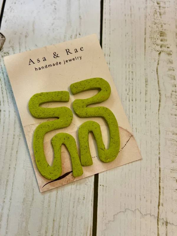 Thick tier earrings-Abstract Squiggle