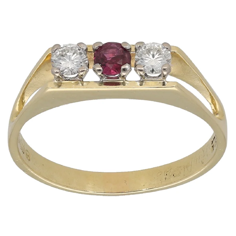 Beaded stone rings-18ct Gold 0.20ct Diamond & Ruby Three Stone Ring Size P