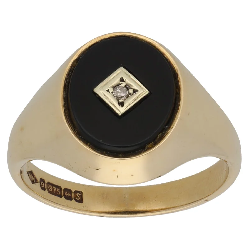 Wide band rings-9ct Gold Onyx & 0.01ct Diamond Patterned Signet Ring Size S